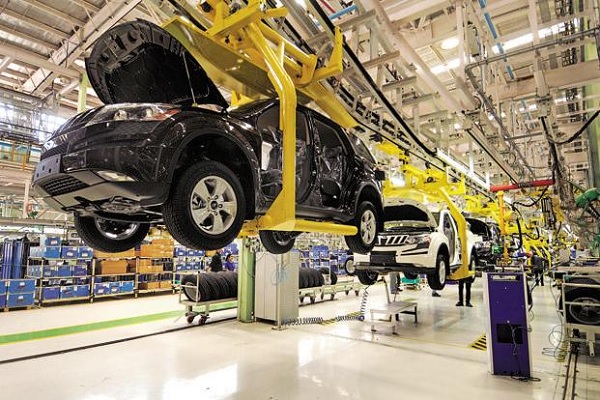 Million auto jobs at risk if slowdown continues: SIAM