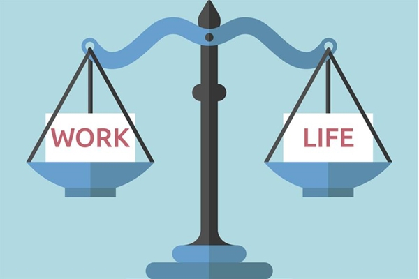 86% Professionals Believe Hybrid Work Is Essential For Work Life Balance: Report